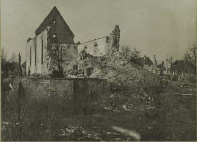 Aspach Arrière de l'église en ruines