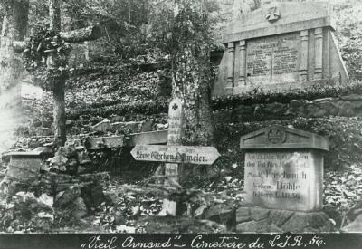 ehrenfriedhof-2.jpg